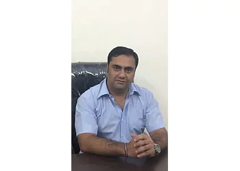 Dr. Shekar Puri